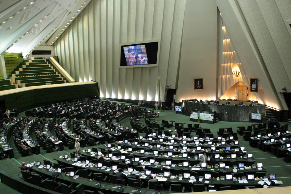 اصلاح نظام بانکی اولویت چندم مجلس یازدهم؟!