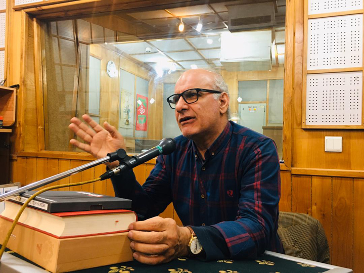محمد عارف مهمان رادیو نمایش