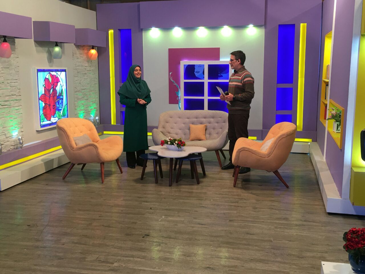 ویروس کرونا روی میز سلامت خانه تو