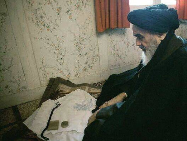 بررسی خصوصیات و سیره عملی معمار انقلاب در رادیو زیارت