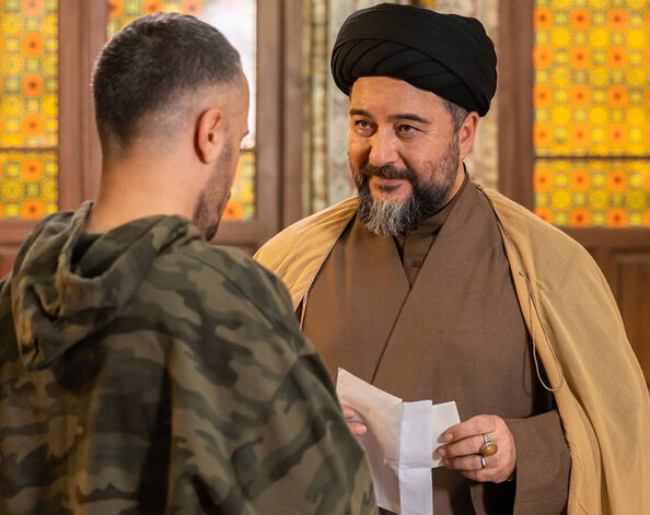 روحانیون فقط جدی نیستند، طنز هم می‌شناسند