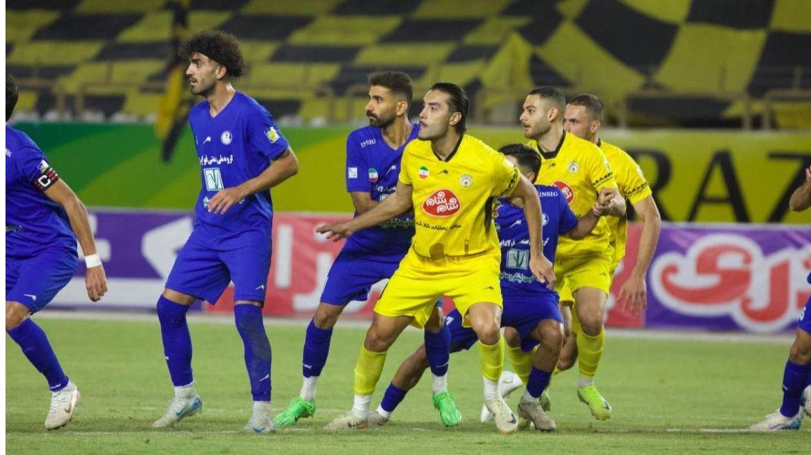 پخش زنده دیدار فجر سپاسی - استقلال در برنامه «فوتبال برتر»