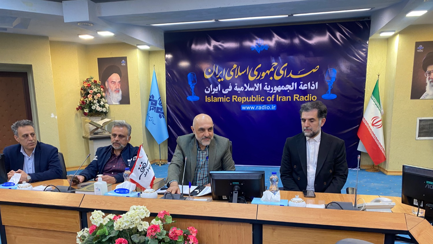 رادیو فرهنگ، شبکه زندگی، تغییر در شعار رادیو فرهنگ