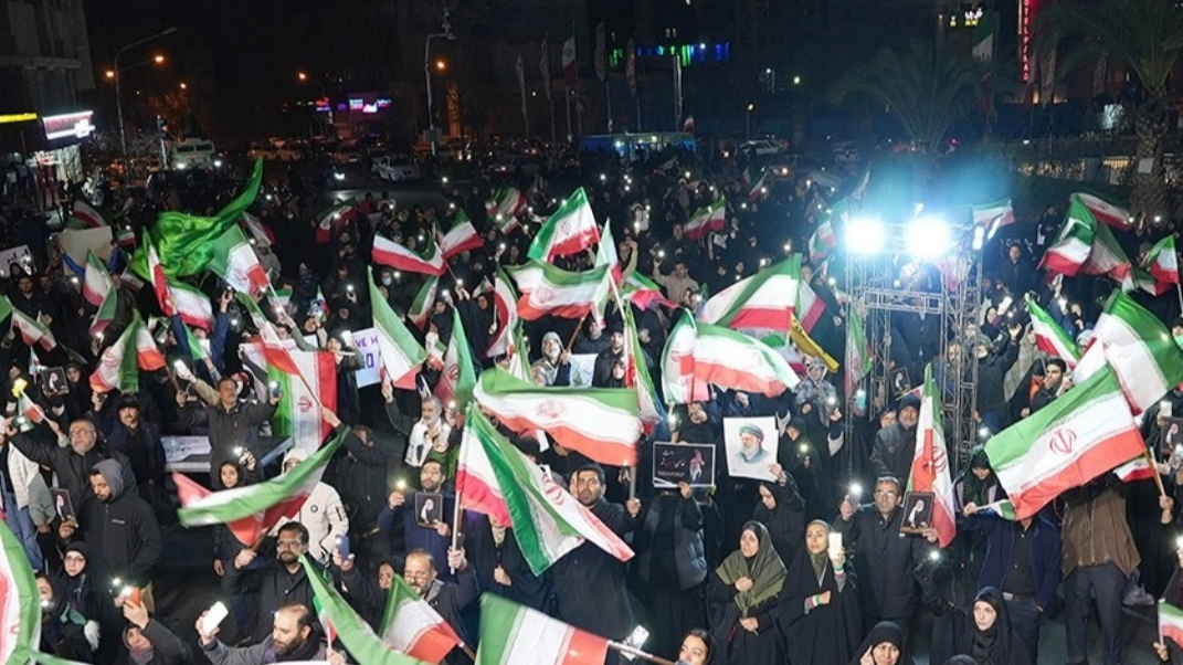 رادیو فرهنگ این شب‌ها روایتگر زنان در میدان است؛ صدای ایران ایستاده