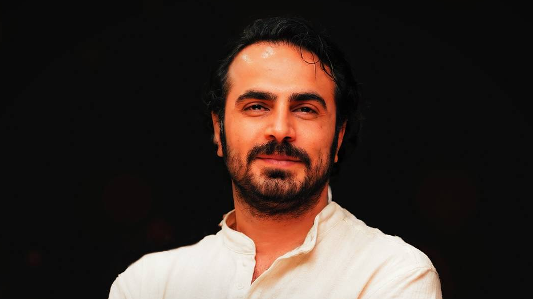 به خاطر نقشم در «بیگانگان» چند زبان خارجی آموختم