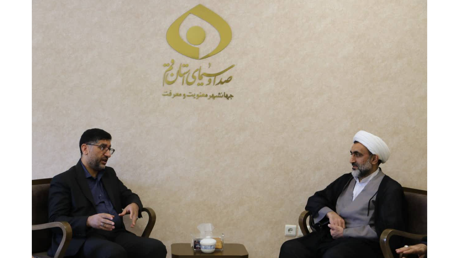 دیدار مدیر رادیو معارف با مدیرکل جدید صداوسیمای قم