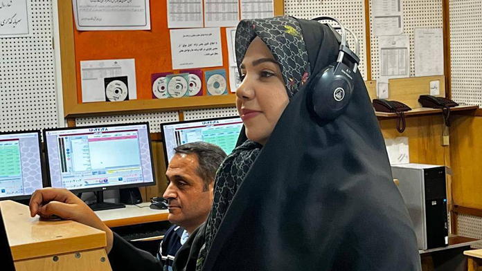 «از ایران بگو»؛ تریبون شاعران ولایی و انقلابی در رادیو ایران
