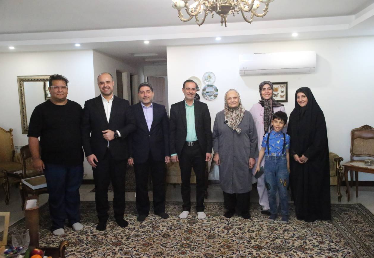 مریم نشیبا در قلب مردم ایران جای دارد