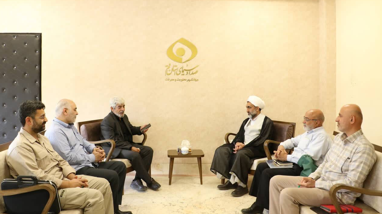 دیدار رئیس ستاد بازسازی عتبات عالیات با مدیرکل صداوسیمای قم