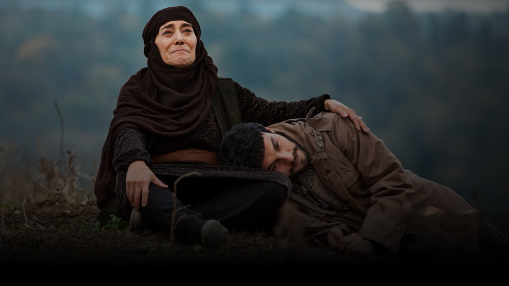 «مادران»، روایتی از صبوری زنانی که شانه‌هایشان تکیه‌گاه تاریخ شد