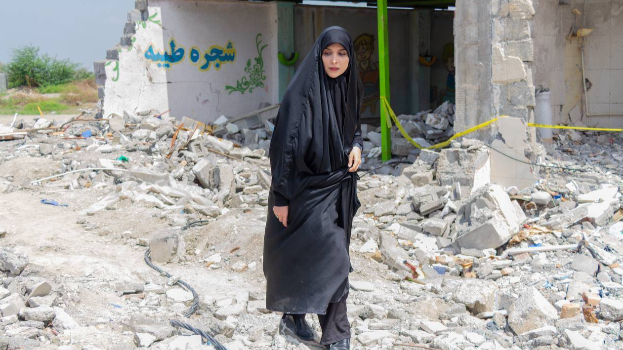 «من زنده‌ام»: از شاعرانگی در دل ویرانی تا روایتی فراتر از شعار