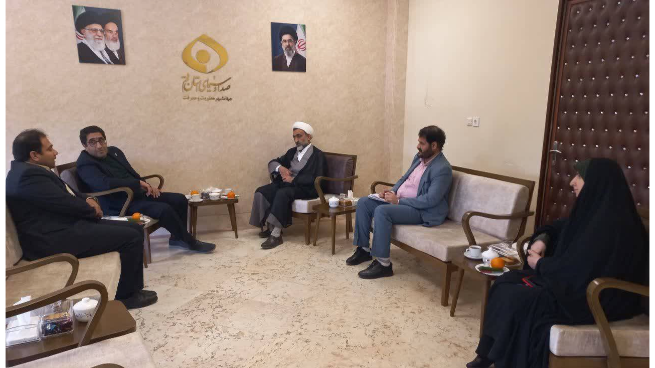 اتحاد رسانه و دانش برای اقتصاد مقاومتی