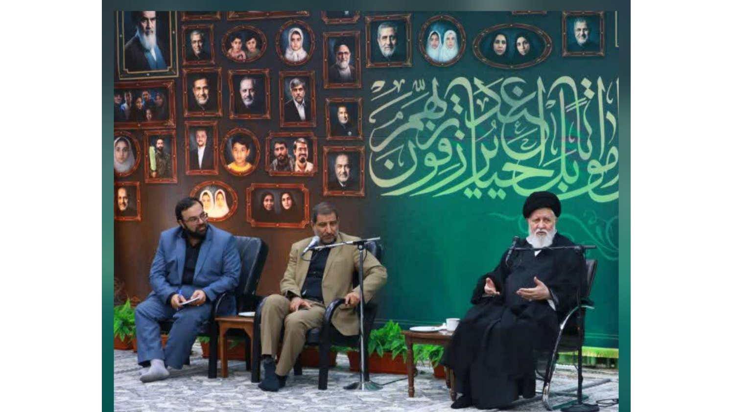 برگزاری نشست «اقتصاد مقاومتی» در دفتر امام جمعه مشهد