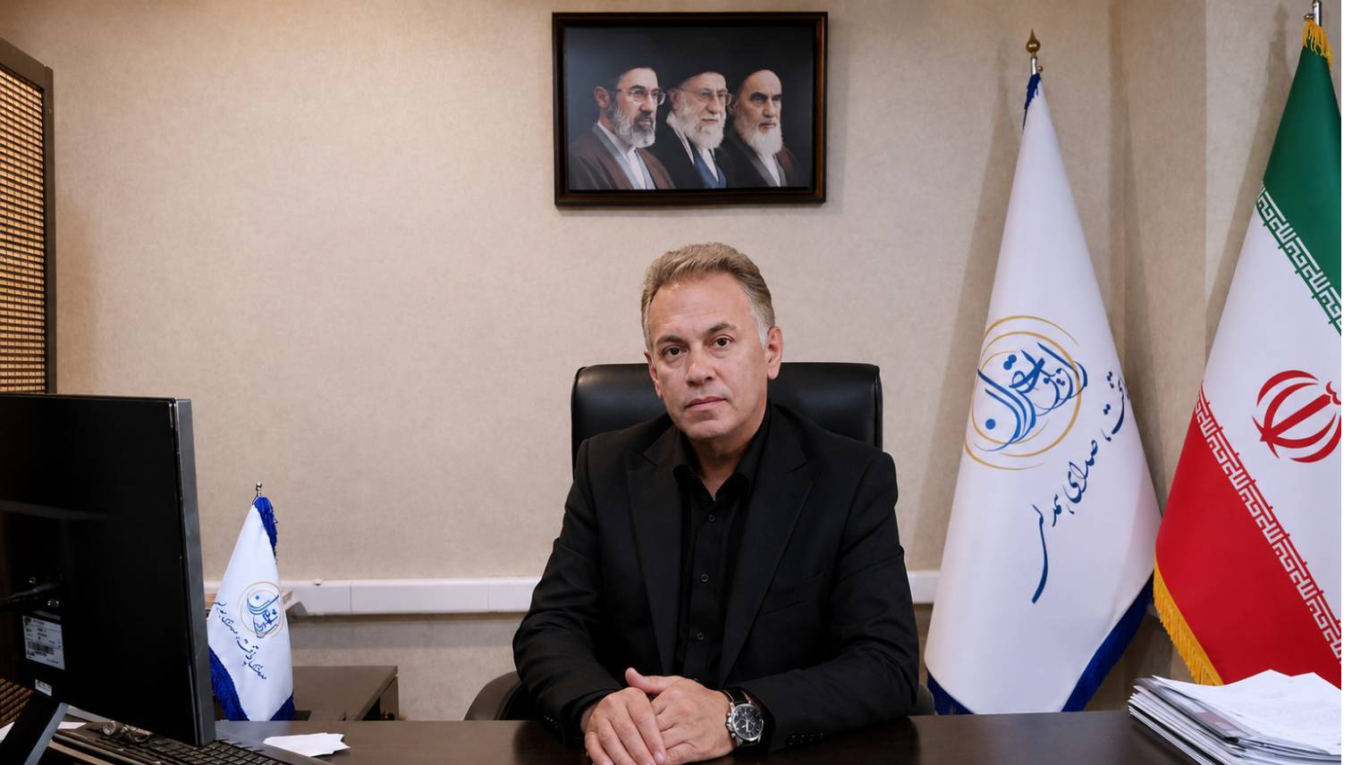 «عهد» رادیو تهران در سایه خورشید هشتم