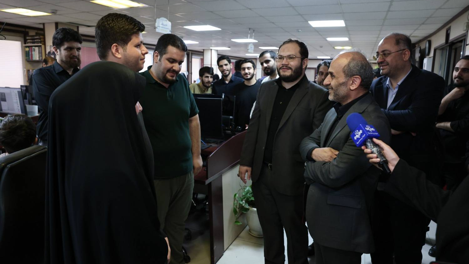 بازدید رئیس رسانه ملی از خبرگزاری فارس در روز خبرنگار