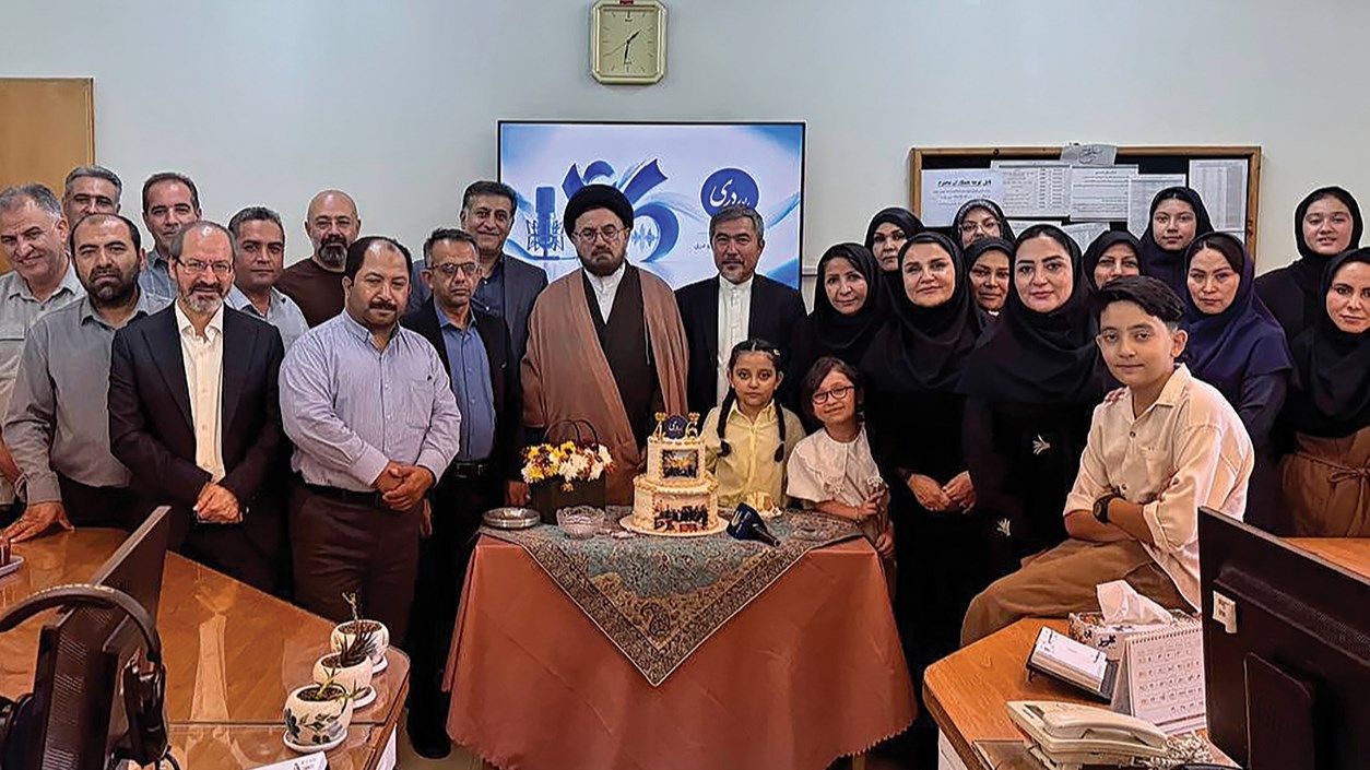 از ایران تا افغانستان روی موج رادیو دری