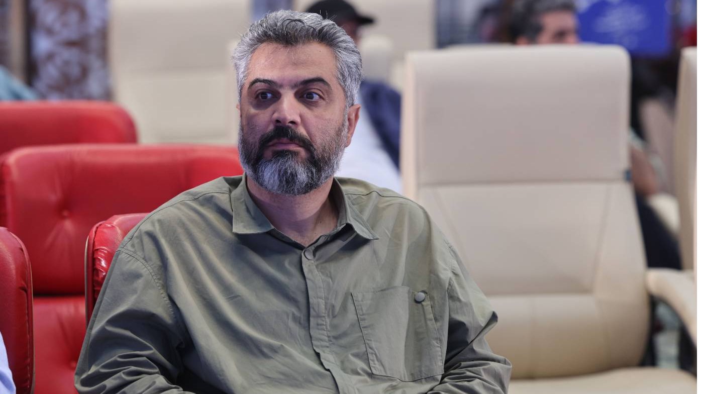 در جنگ رسانه و شعر مکمل یکدیگر بودند