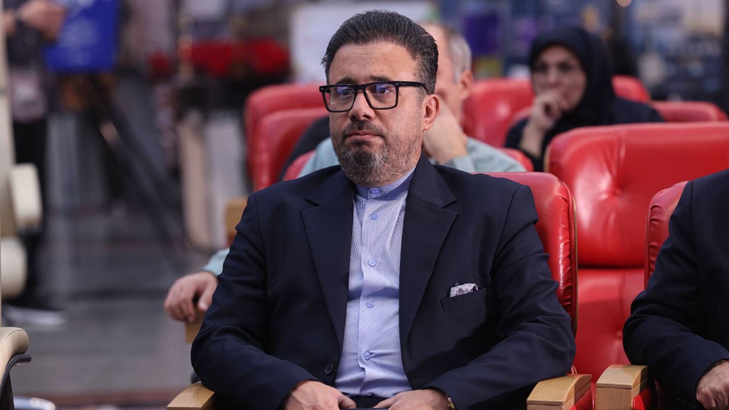 روحیه مجاهدانه همکاران رسانه ملی در ایام جنگ/ آنتن زیر آتش مستقیم دشمن پایدار ماند