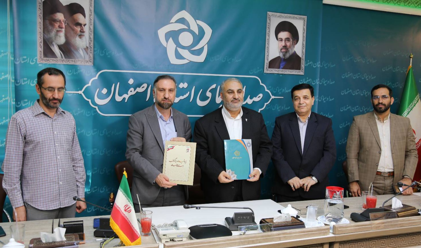 «همراه»، روایتگر زندگی شهدا از زبان همسرانشان