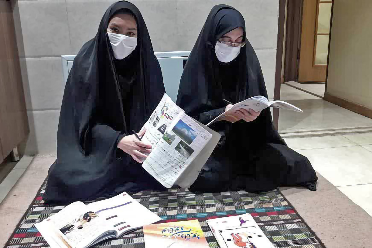 رادیو قم مدرسه ای برای سوادآموزی