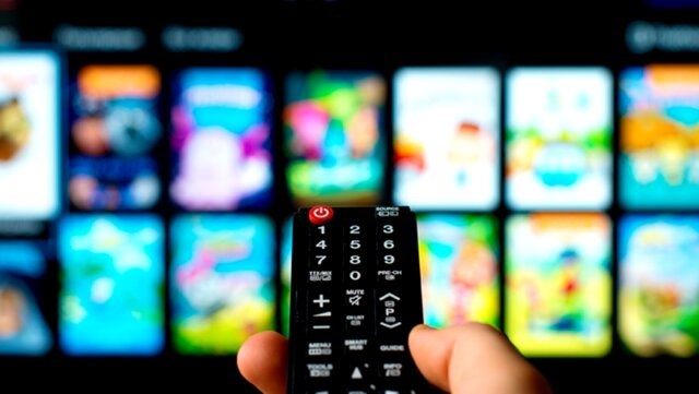 استقبال از نوروز با ویژه برنامه‌های سیما/پخش 37 برنامه ترکیبی جذاب در ایام عید