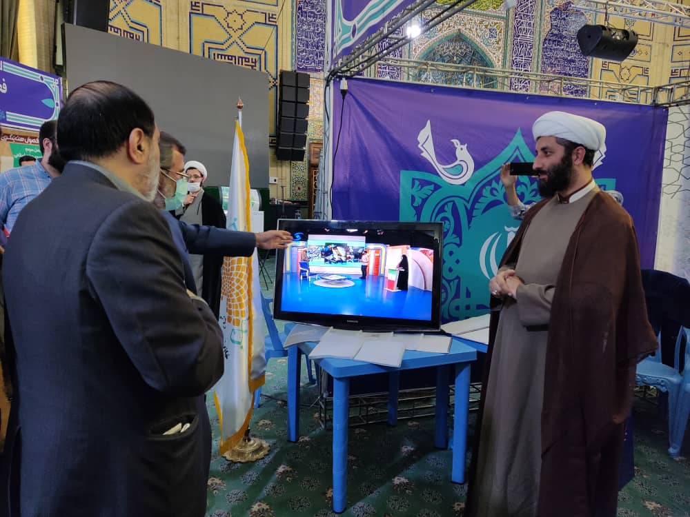 «گام تمدن ساز» به نمایشگاه رفت