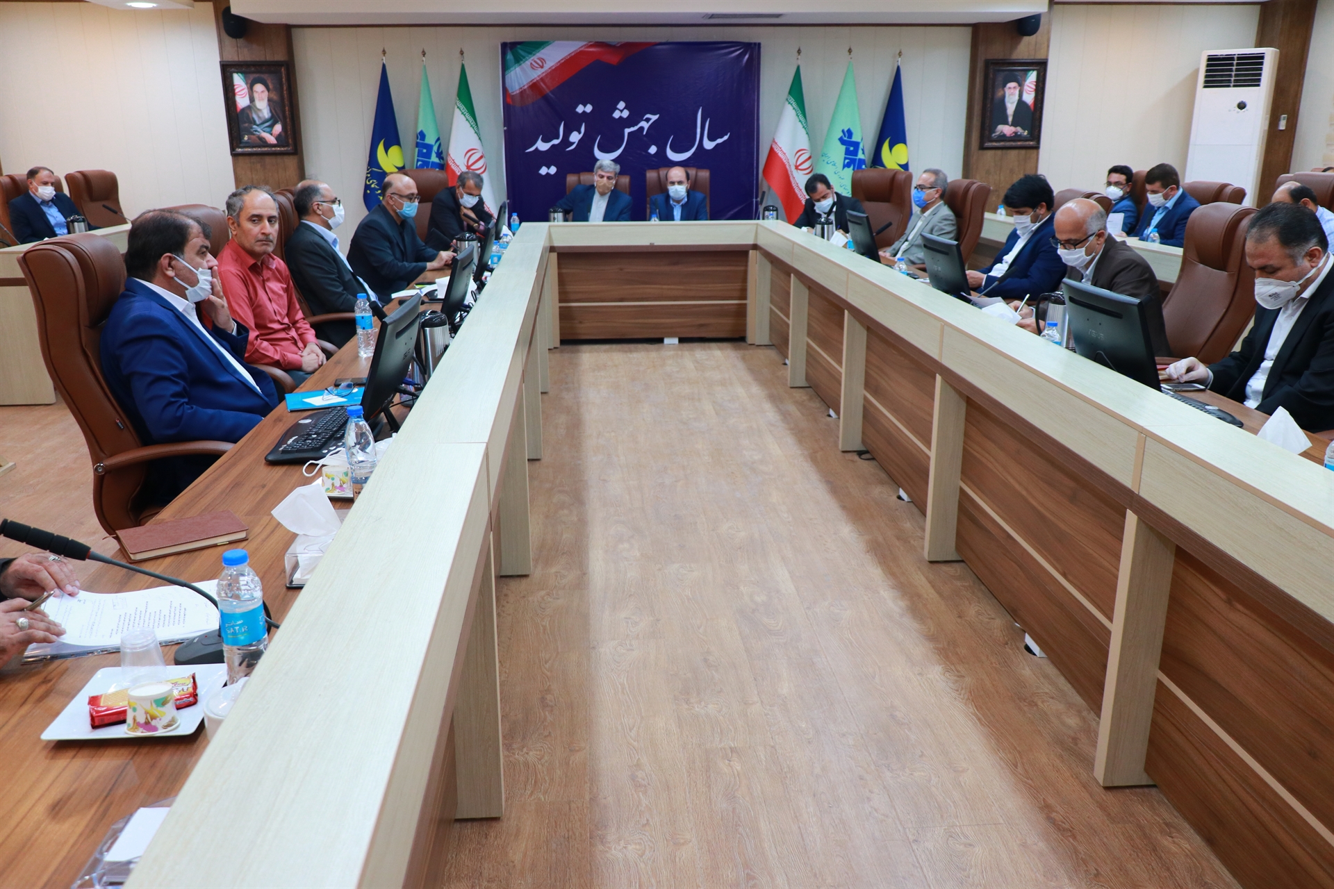 نشست هم‎اندیشی مدیران اقتصادی و رسانه‎ای برای سال جهش تولید