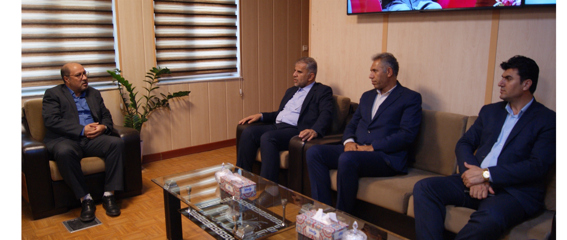 دیدار مدیرکل آموزش و پرورش استان آذربایجان غربی با مدیرکل صداوسیمای مهاباد